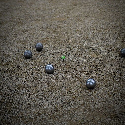 Boule-Kugeln während des Spiels