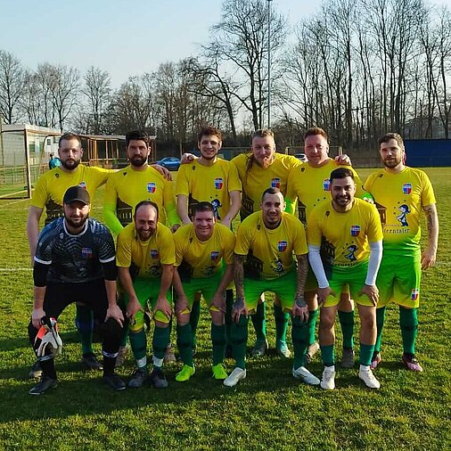 Unser AH-Team posiert für das Foto